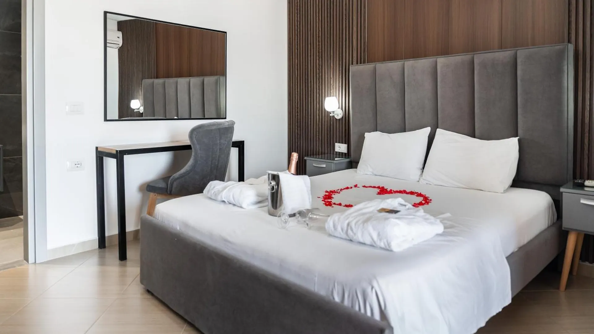 Hotel Lula Ksamil