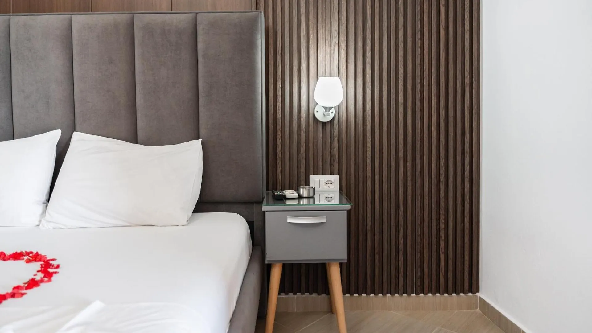 Hotel Lula Ksamil