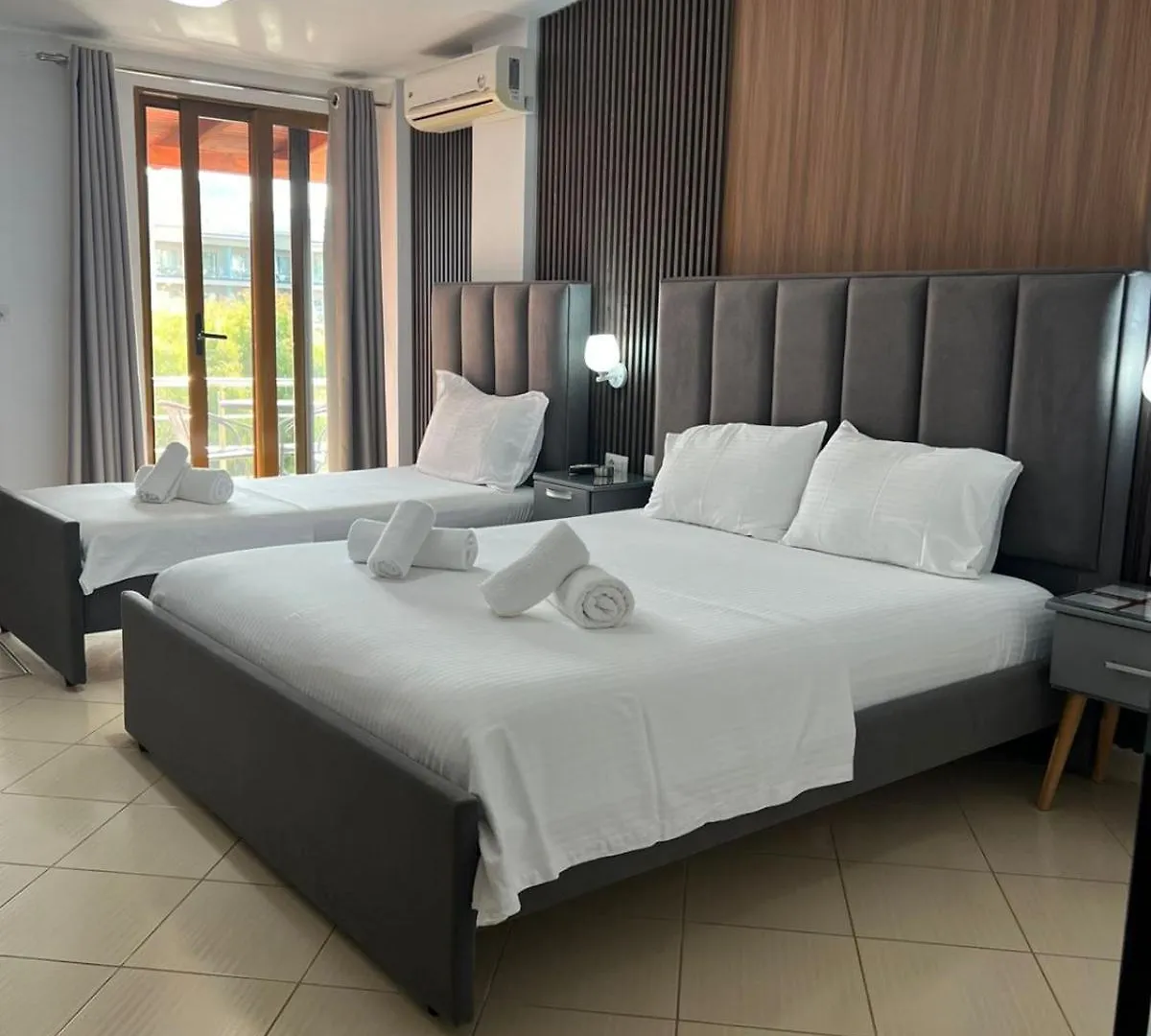 Hotel Lula Ksamil 3*,  Albania