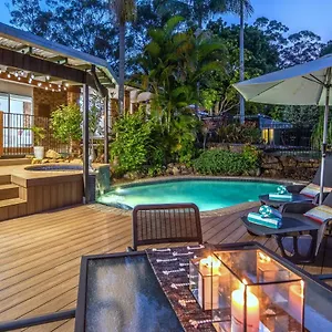 the-hillside-retreat.queenslandhotels.net/