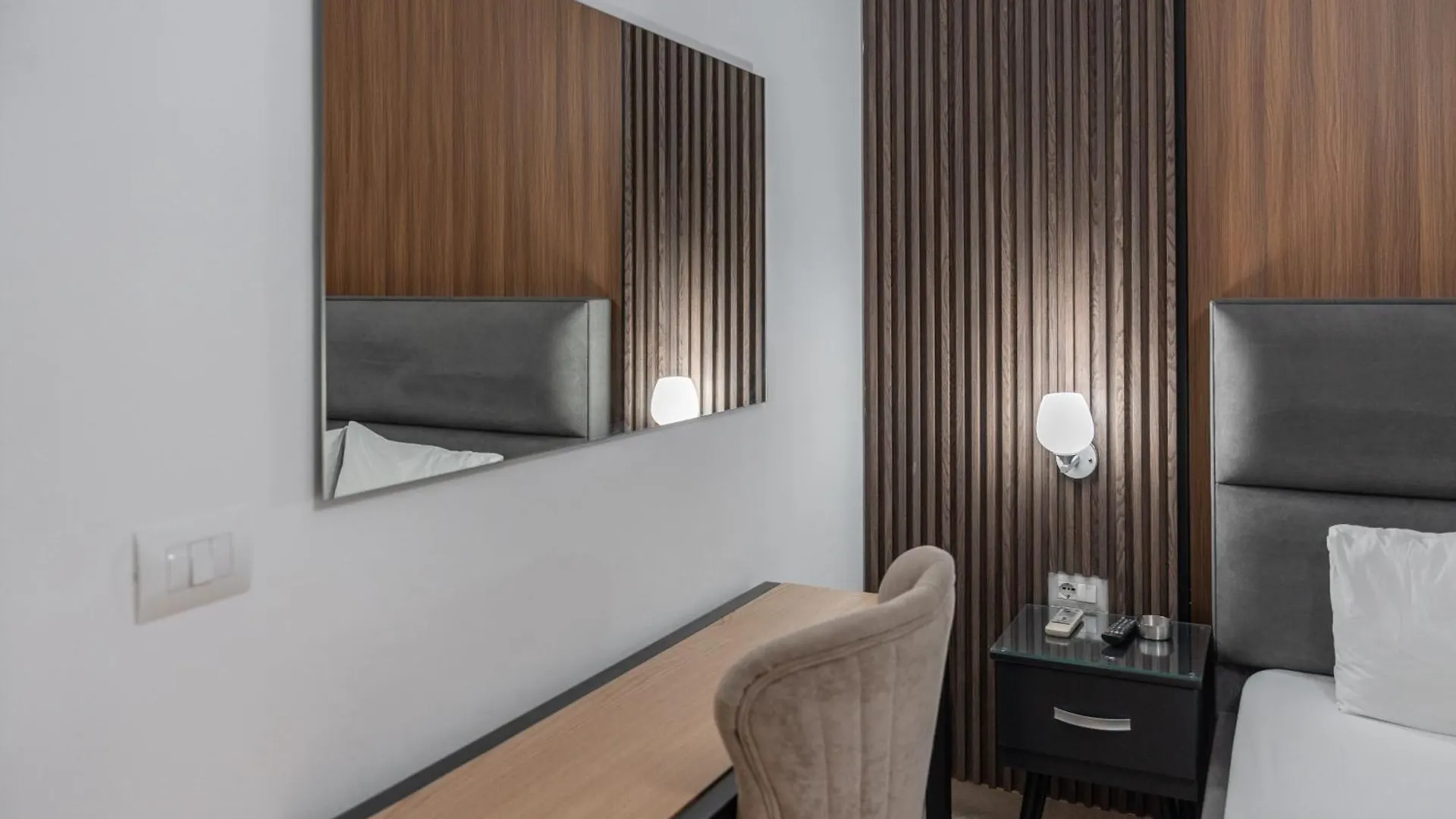 Hotel Lula Ksamil